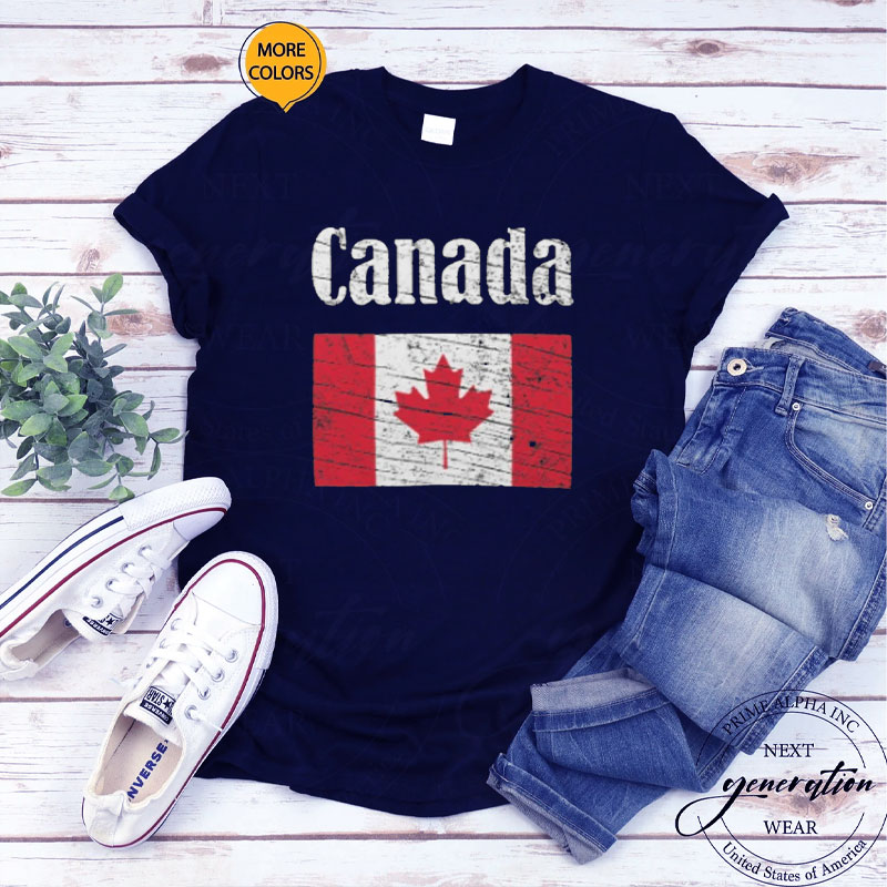Canada Canadian Flag Vintage Graphic, Canada Lovers Tourists Souvenir Cool National Gift Classic T-Shirt